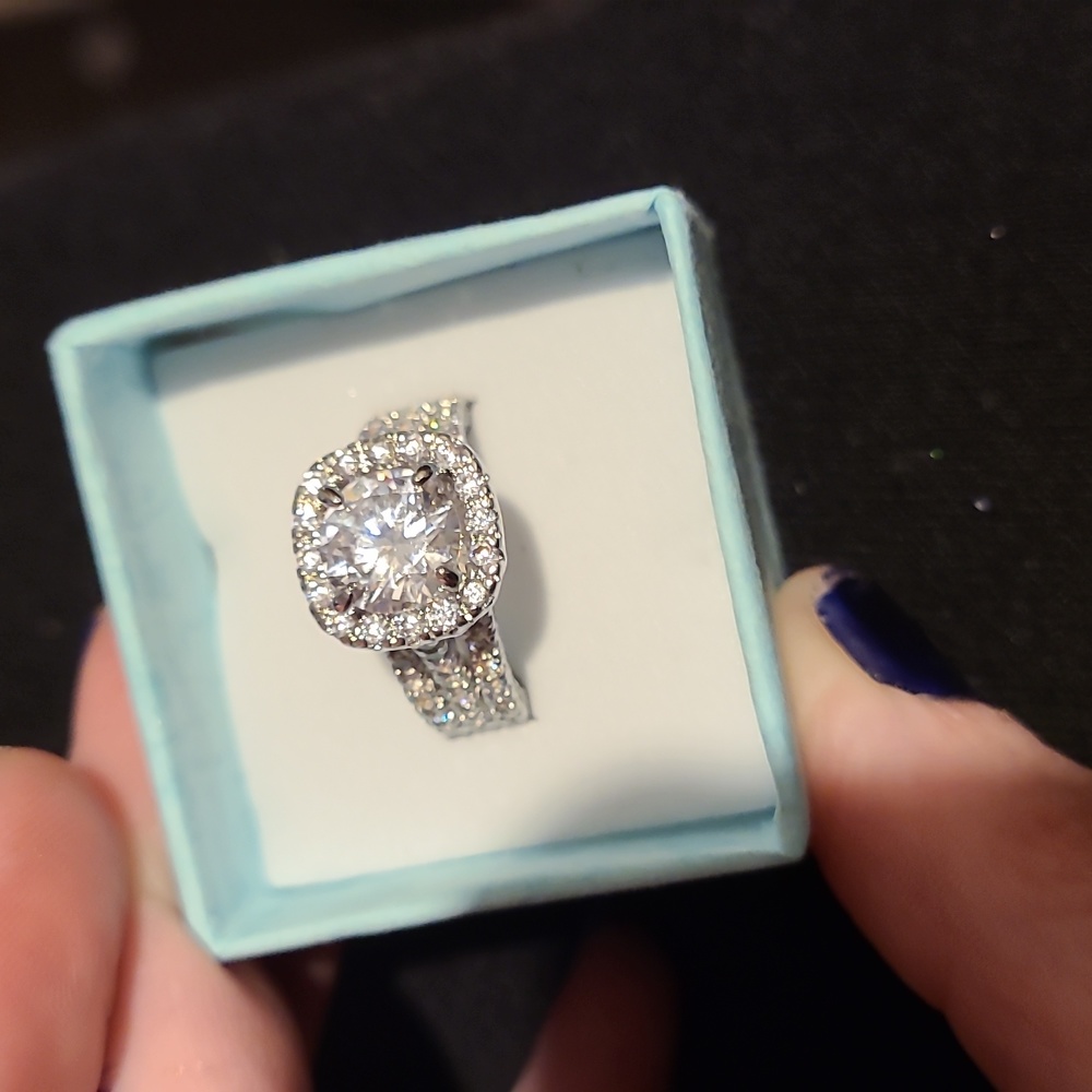 😍 GORGEOUS RING 💍